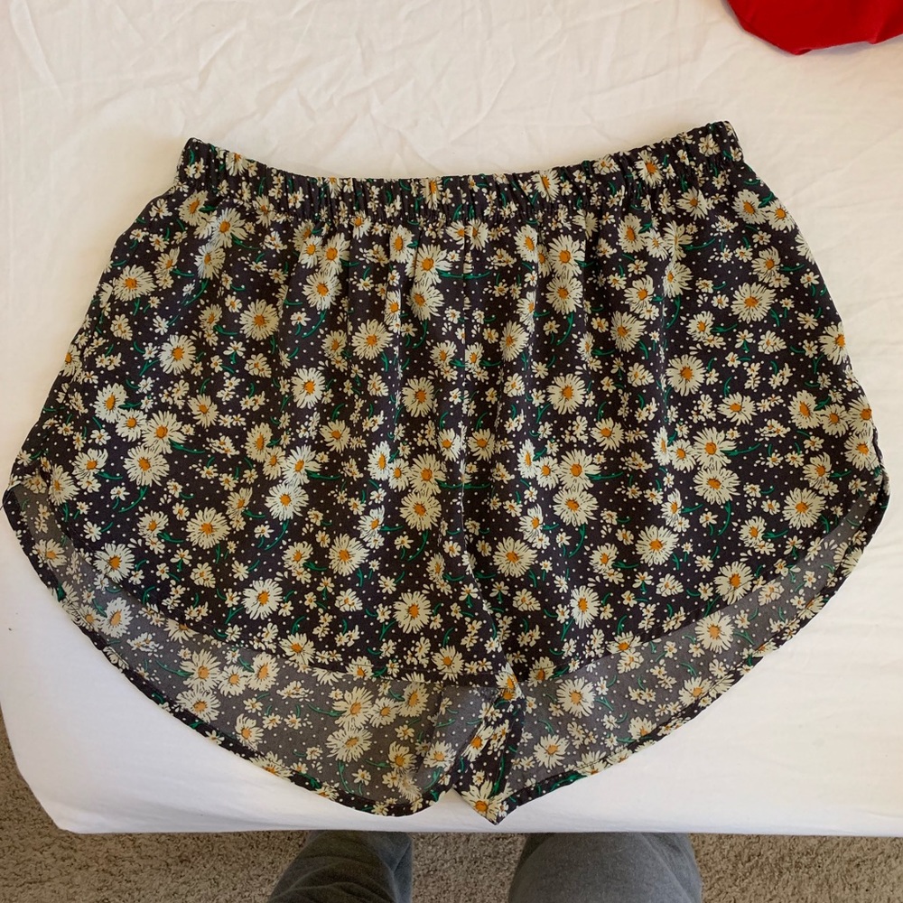 Flowy shorts